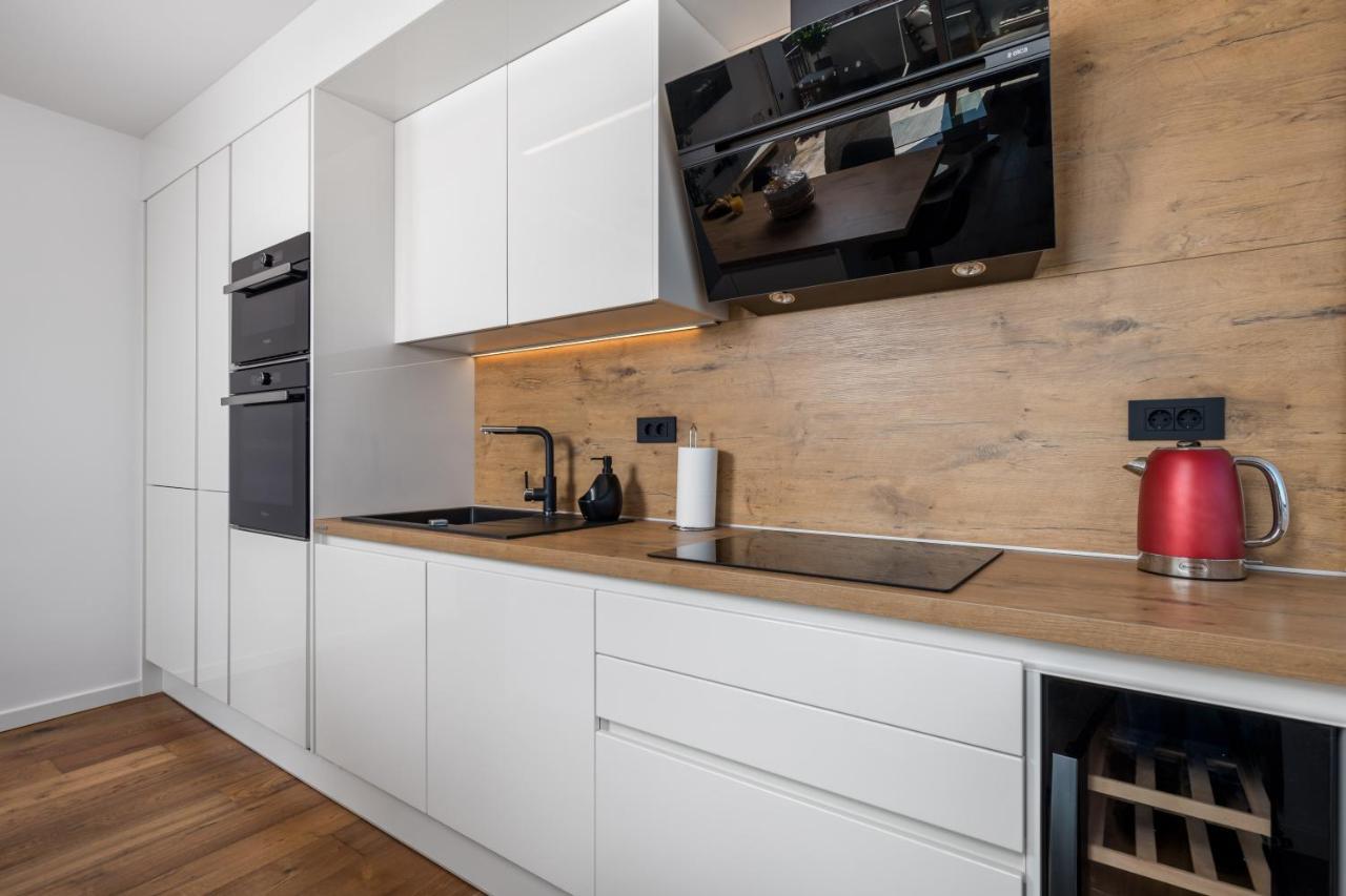 Aenei Delux Apartman Fiume Kültér fotó