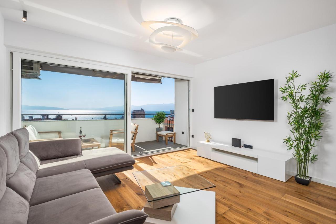 Aenei Delux Apartman Fiume Kültér fotó