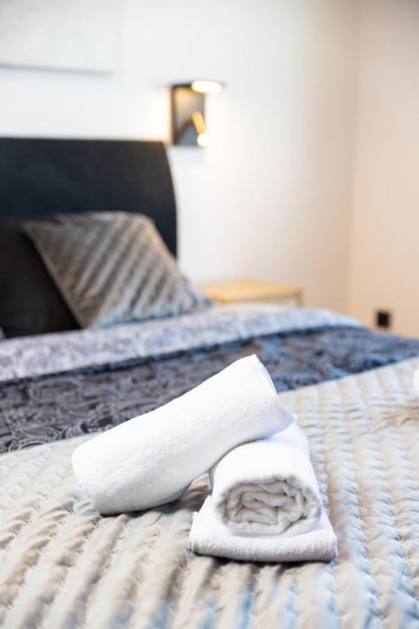 Aenei Delux Apartman Fiume Kültér fotó