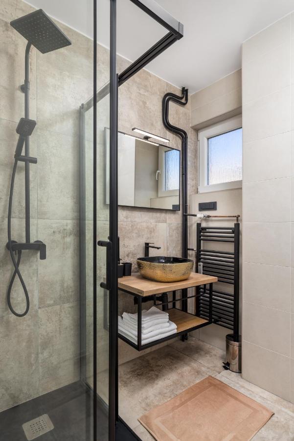 Aenei Delux Apartman Fiume Kültér fotó