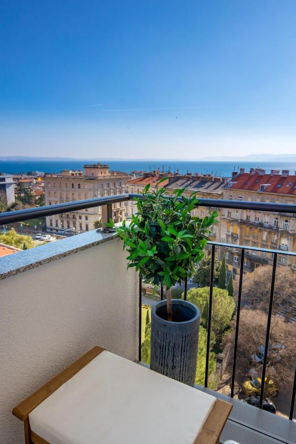 Aenei Delux Apartman Fiume Kültér fotó